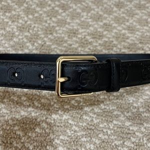 Gucci black leather belt women’s signature logo golf color hardware